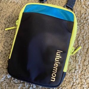 Lululemon Easy Access Crossbody Bag